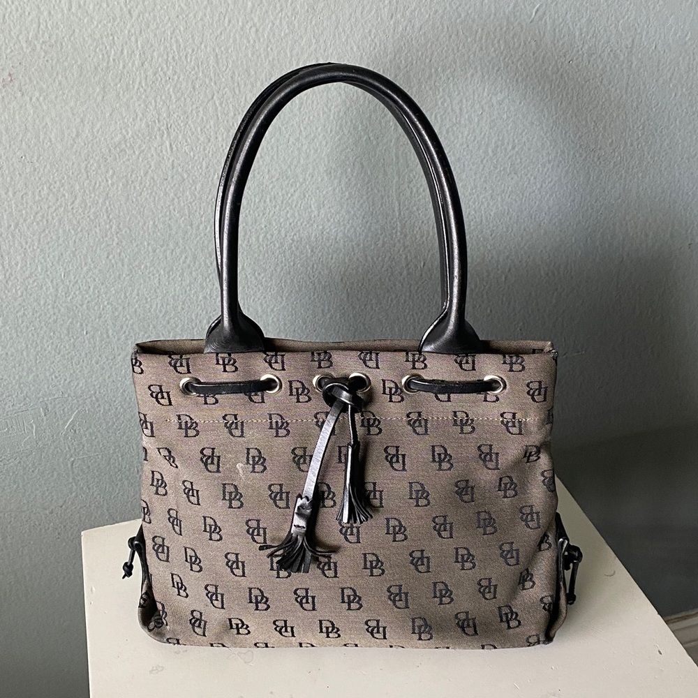 Dooney and Bourke Patterned Gray Handbag with Black Handles - Picture 9 of 11